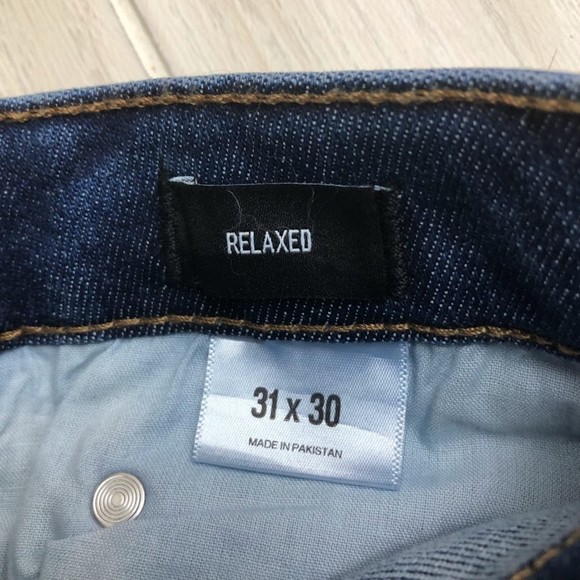 Express Men's Hyper Stretch Relaxed NWT Denim Jeans 31 x 30 - Picture 8 of 10